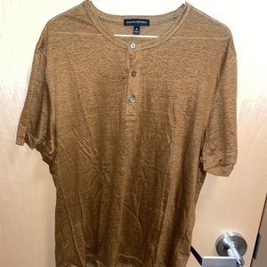 Banana Republic quarter button up tee